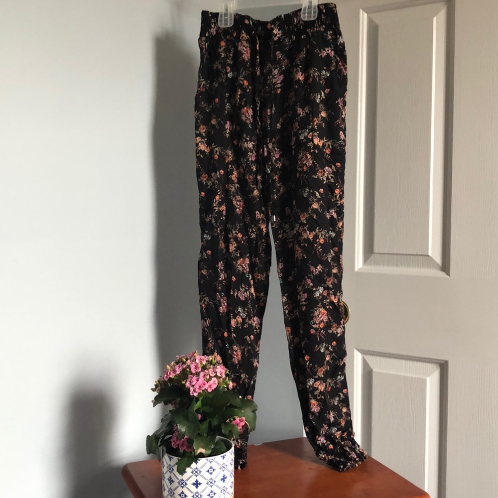 American Rag// chill fashion pant